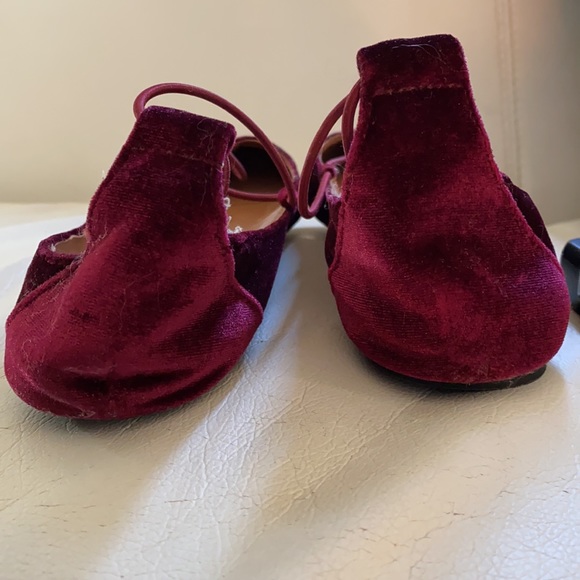 Red Velvet flats - Picture 3 of 3